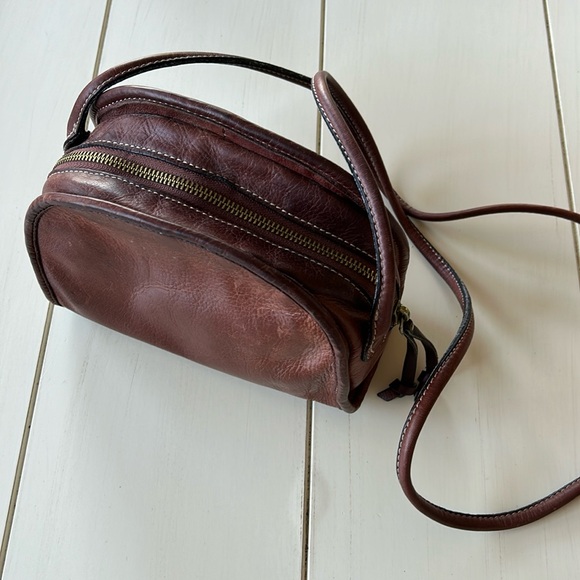 Margot Leather Crossbody Saddlebag - Picture 2 of 7